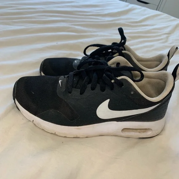 Nike Air Max Thea Black and White Sneakers - Picture 6 of 8